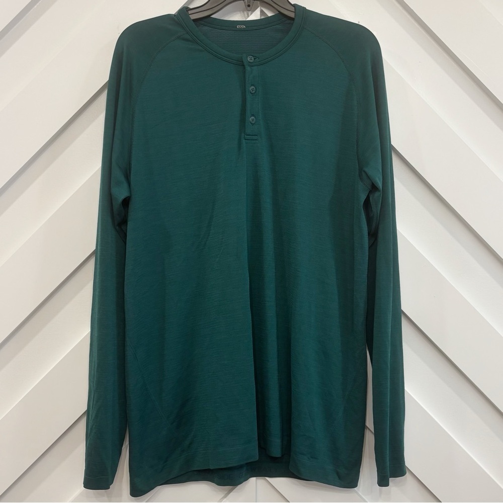 Lululemon Men's Metal Vent Tech Long Sleeve Shirt Size Large In Green